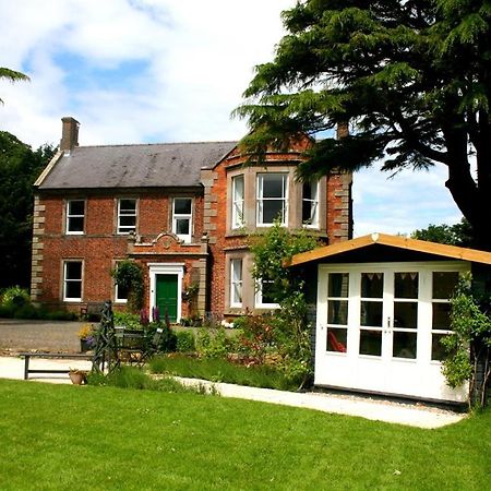 Broomhouse Farmhouse Cheswick  エクステリア 写真