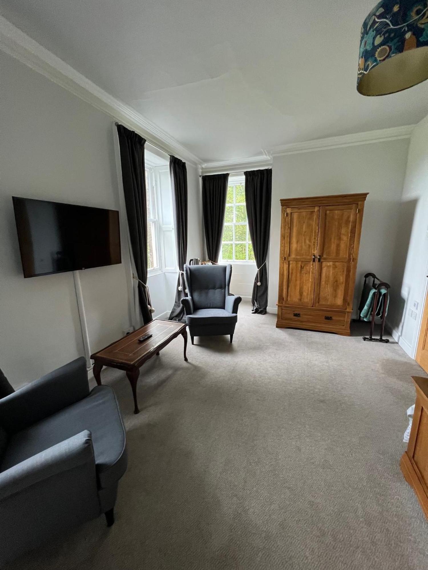 Broomhouse Farmhouse Cheswick  部屋 写真