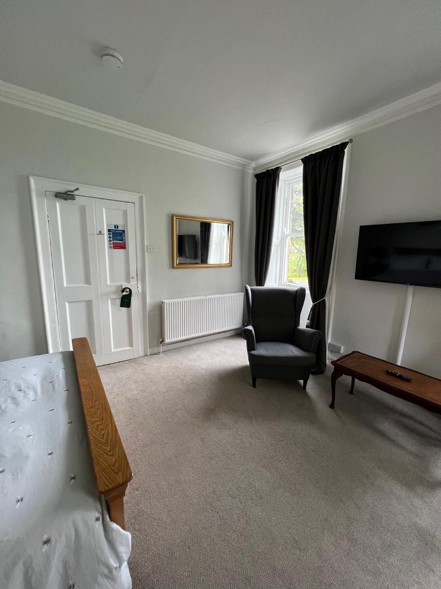 Broomhouse Farmhouse Cheswick  部屋 写真